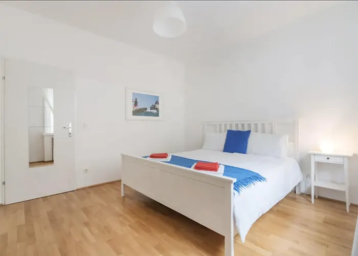 Apartamento France | Operastreet
